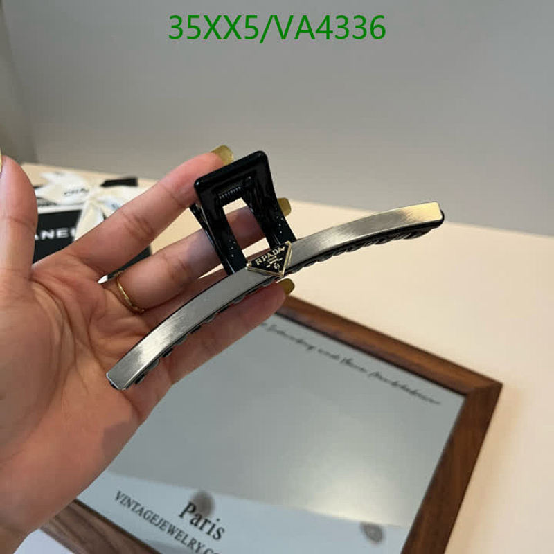 Prada-Headband Code: VA4336 $: 35USD