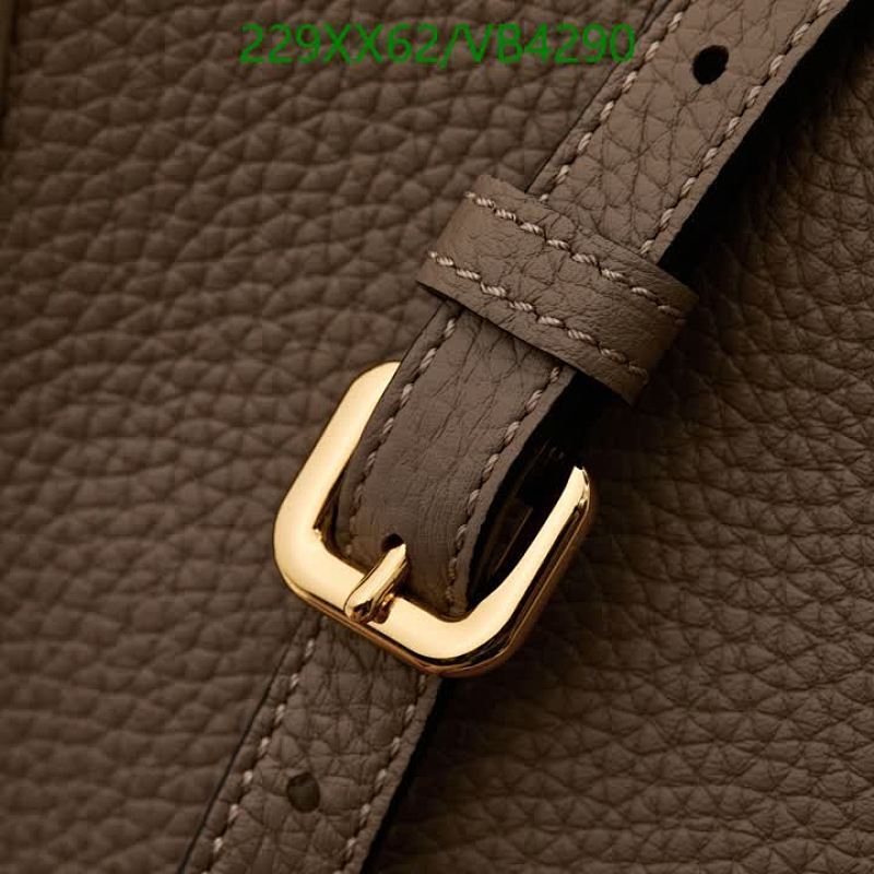 Prada-Bag-Mirror Quality Code: VB4290 $: 229USD