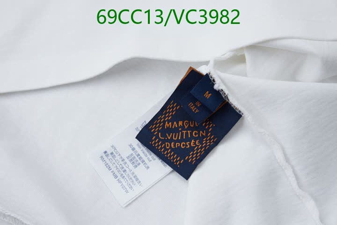 LV-Clothing Code: VC3982 $: 69USD