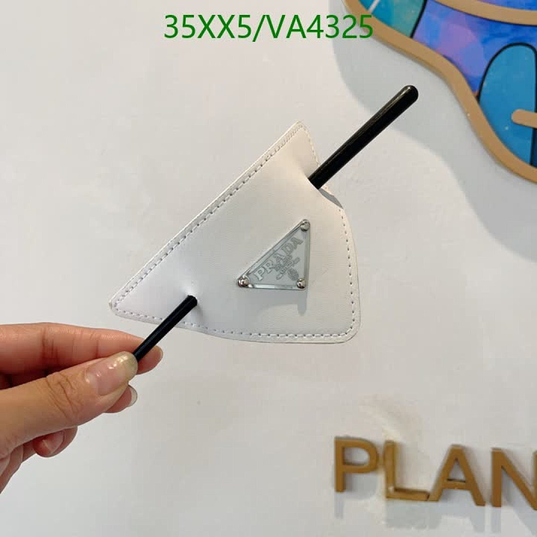 Prada-Headband Code: VA4325 $: 35USD