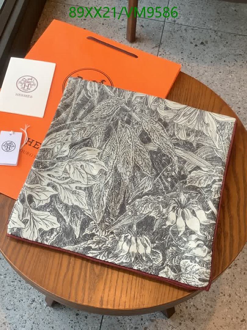 Hermes-Scarf Code: VM9586 $: 89USD