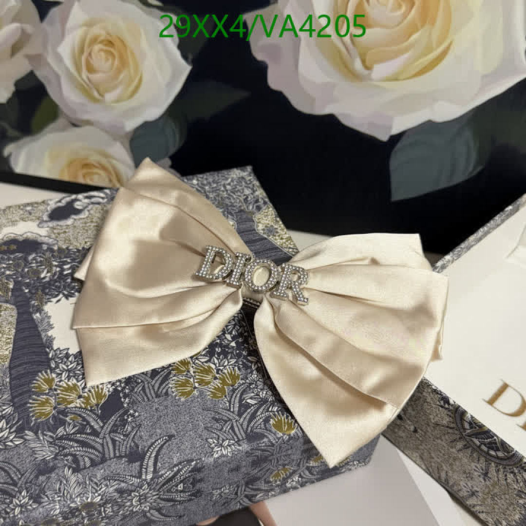 Dior-Headband Code: VA4205 $: 29USD