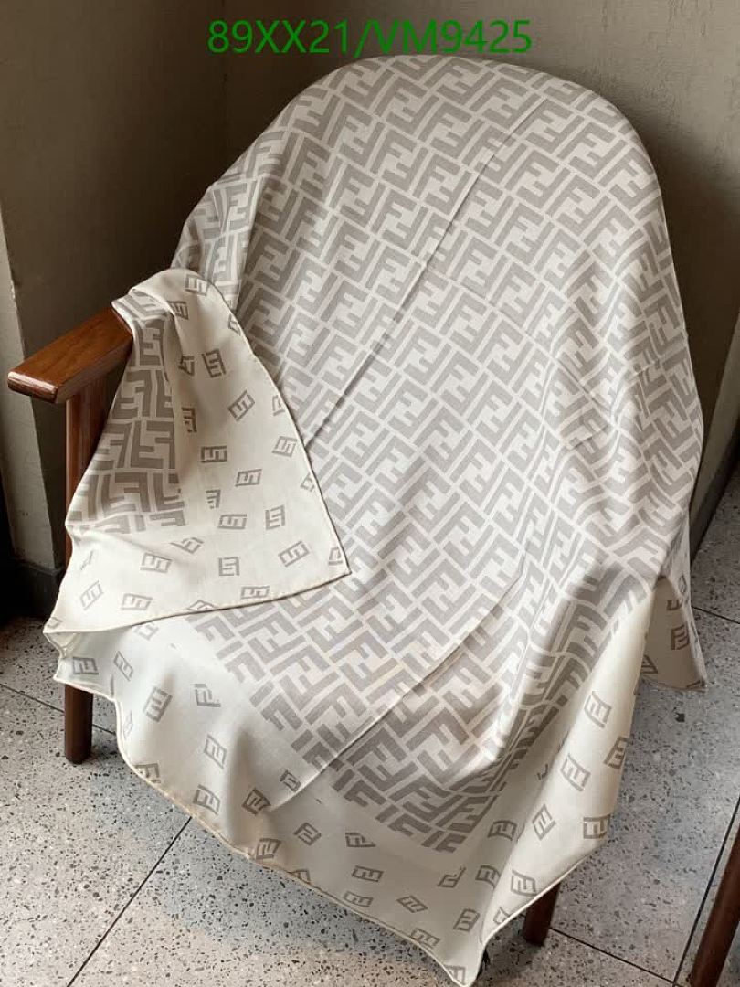 Fendi-Scarf Code: VM9425 $: 89USD