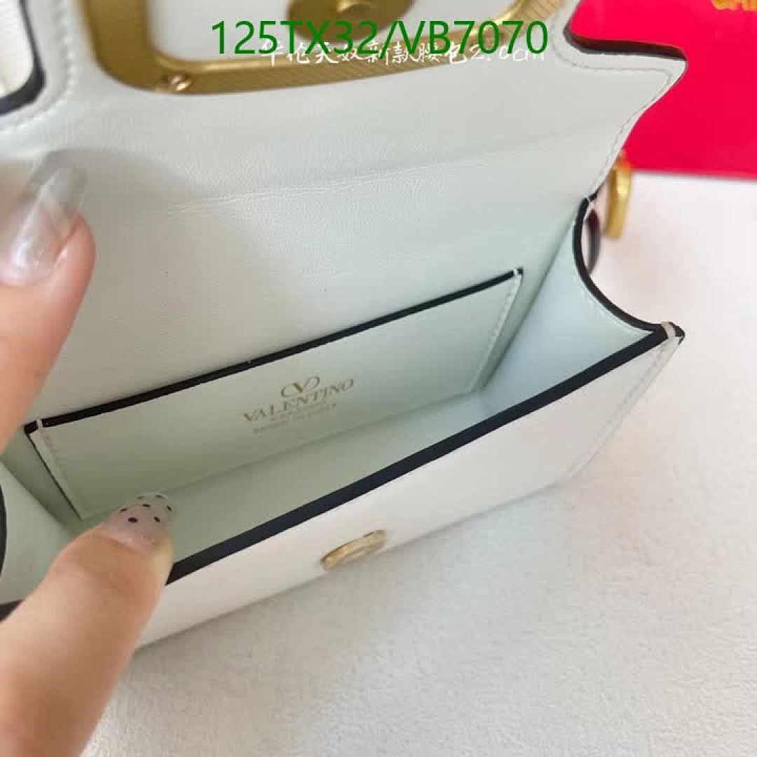 Valentino-Belts Code: VB7070 $: 125USD