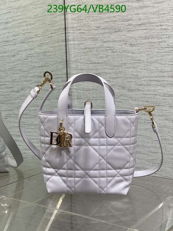 Dior-Bag-Mirror Quality Code: VB4590 $: 239USD