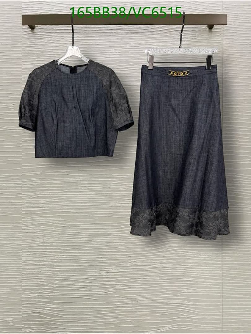 LV-Clothing Code: VC6515 $: 165USD