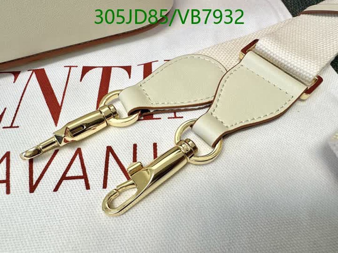 Valentino-Bag-Mirror Quality Code: VB7932 $: 305USD
