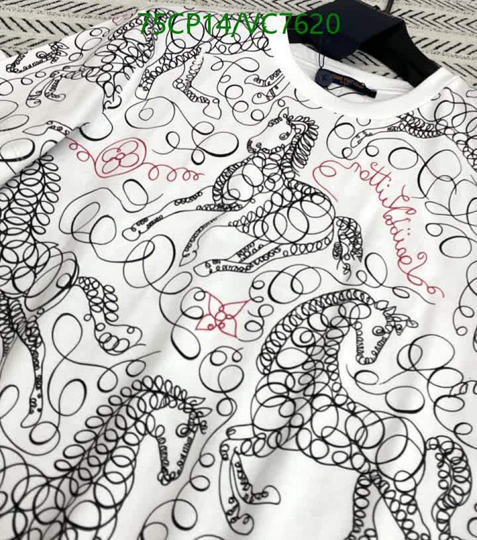 LV-Clothing Code: VC7620 $: 75USD