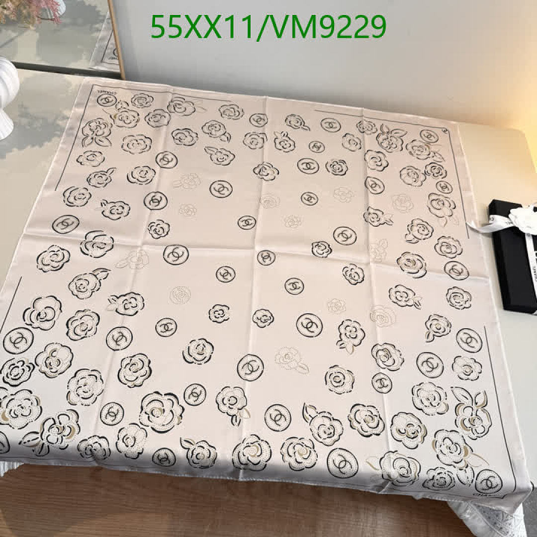 Chanel-Scarf Code: VM9229 $: 55USD