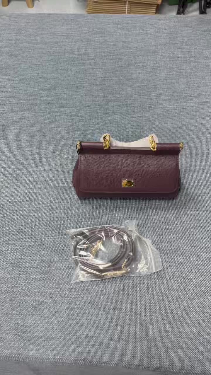 D&G-Bag-Mirror Quality Code: VB5553 $: 249USD-Yupoo.ru - Copybrand.Team photo album D&G-Bag-Mirror Quality Code: VB5553 $: 249USD