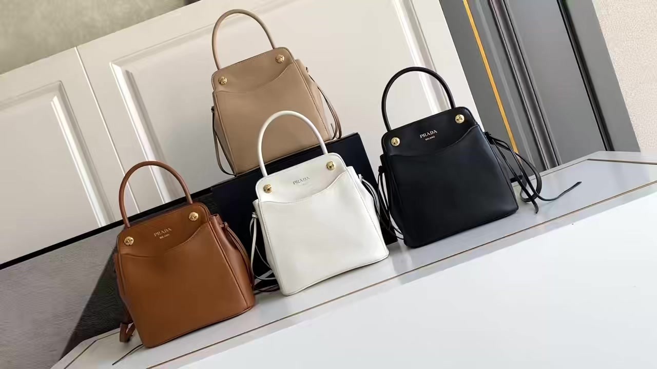 Prada-Bag-Mirror Quality Code: VB8876 $: 219USD