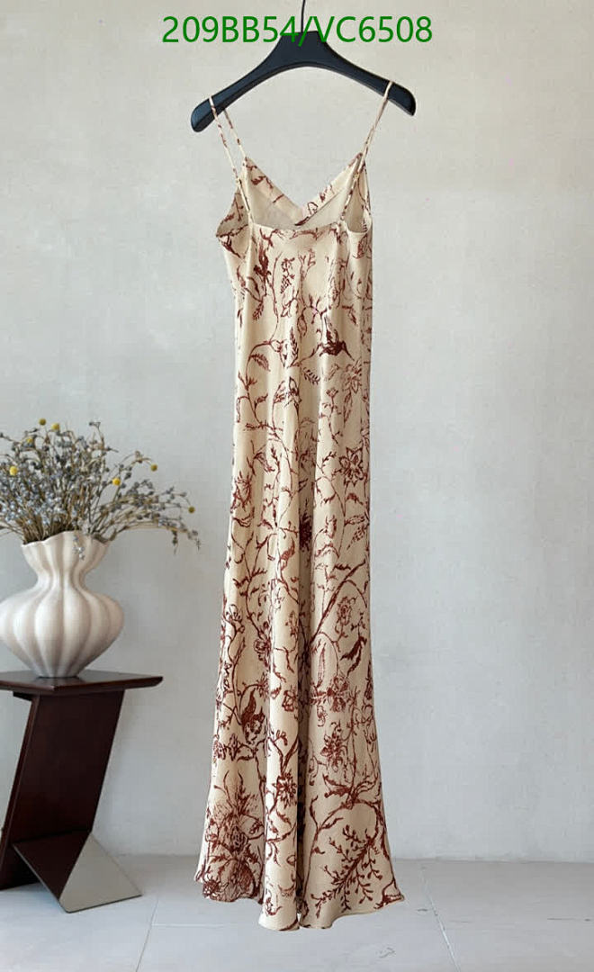 LV-Clothing Code: VC6508 $: 209USD