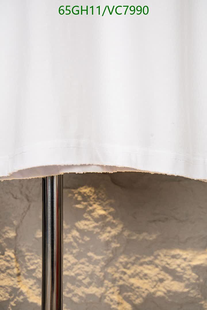 LV-Clothing Code: VC7990 $: 65USD