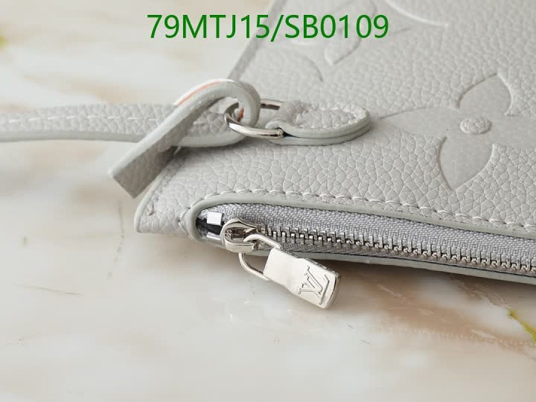 LV-Bag-4A Quality Code: SB0109 $: 79USD