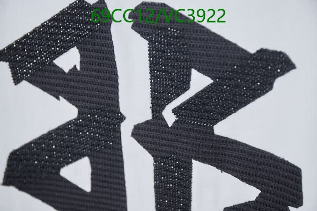 Balenciaga-Clothing Code: VC3922 $: 69USD