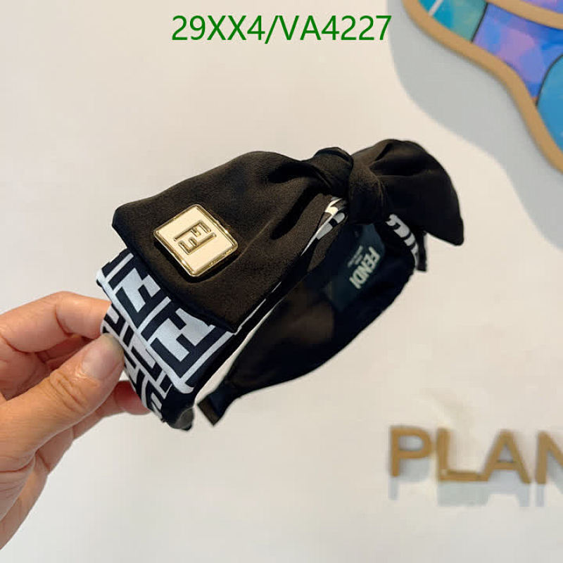 Fendi-Headband Code: VA4227 $: 29USD