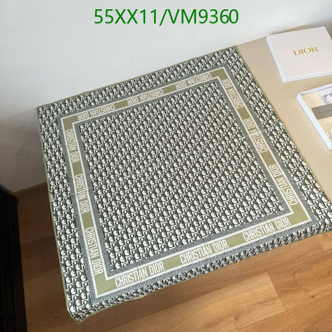 Dior-Scarf Code: VM9360 $: 55USD