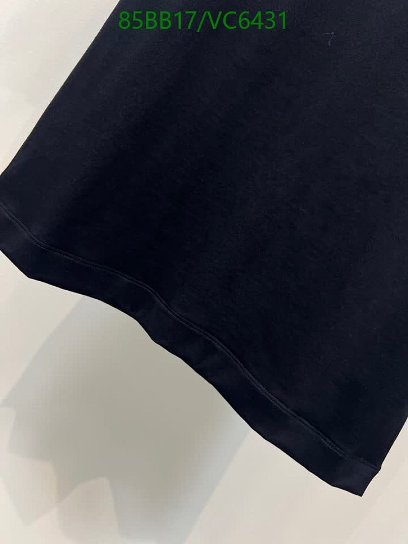 LV-Clothing Code: VC6431 $: 85USD