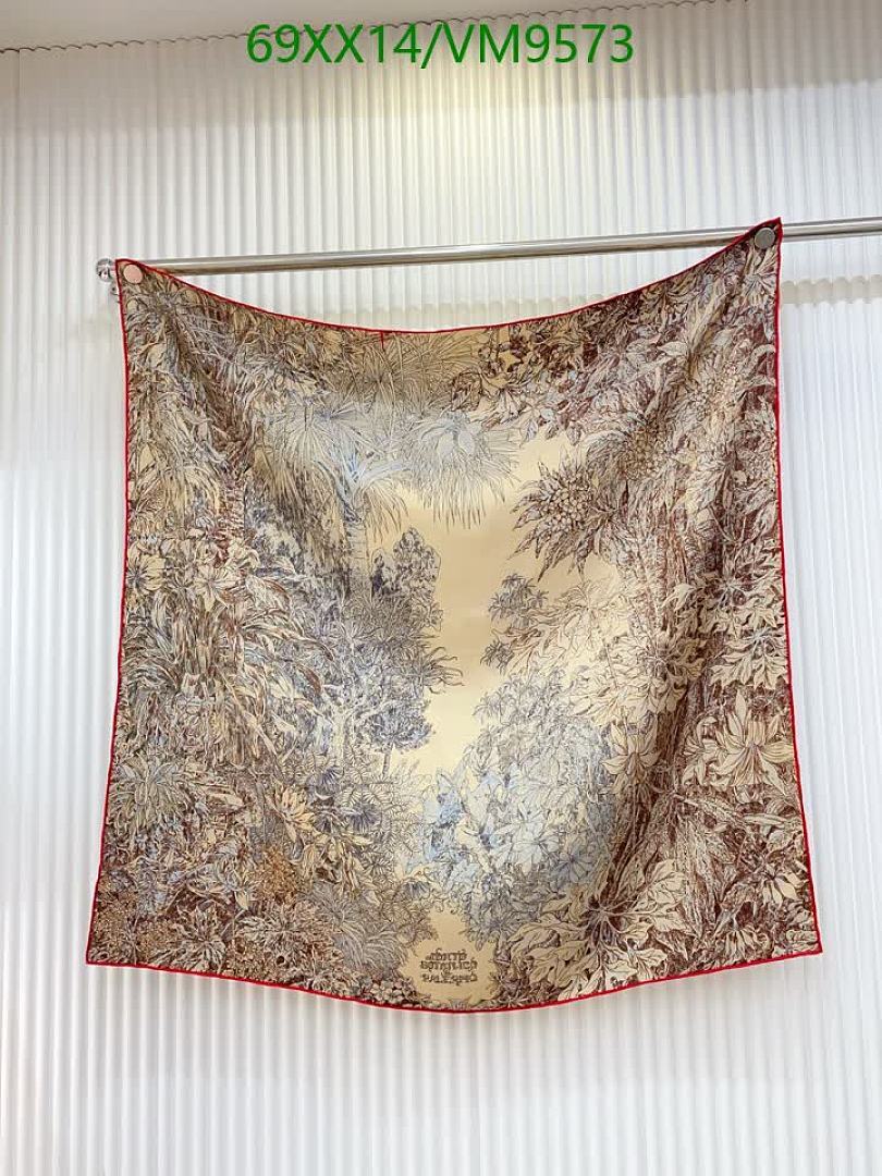 Hermes-Scarf Code: VM9573 $: 69USD