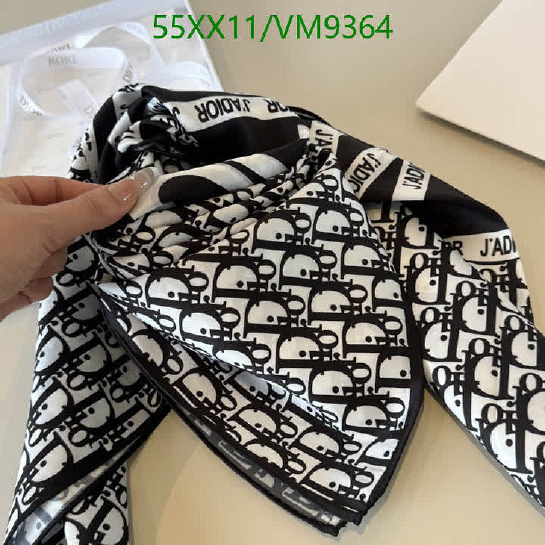 Dior-Scarf Code: VM9364 $: 55USD