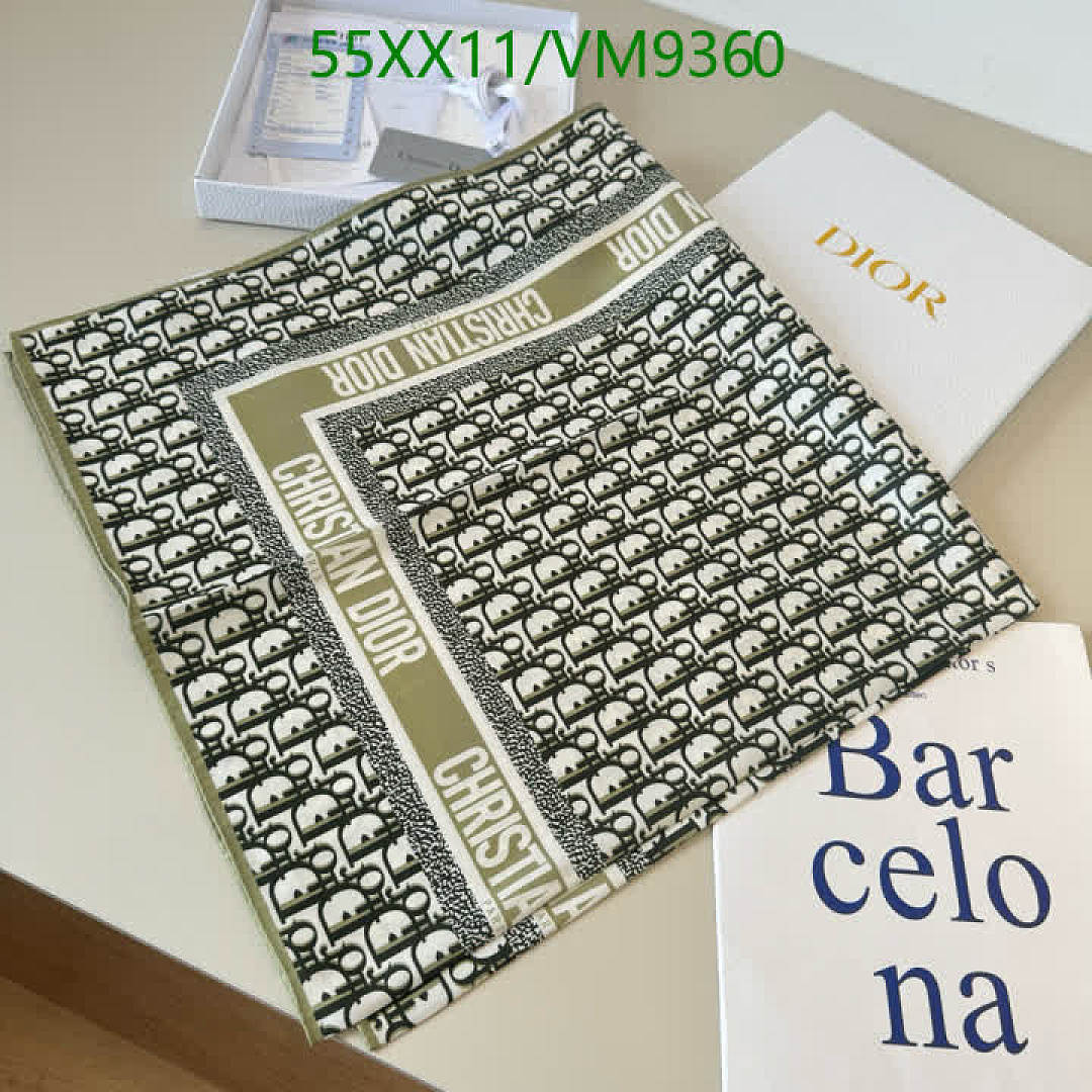Dior-Scarf Code: VM9360 $: 55USD
