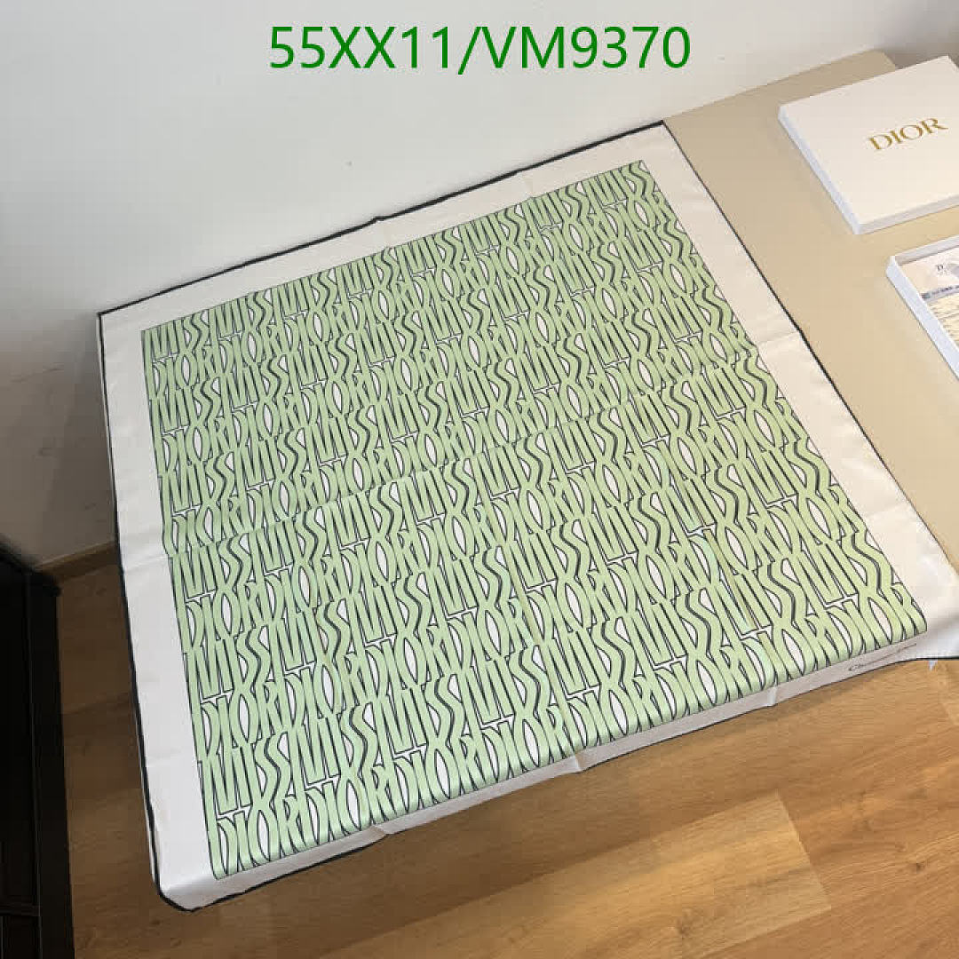 Dior-Scarf Code: VM9370 $: 55USD