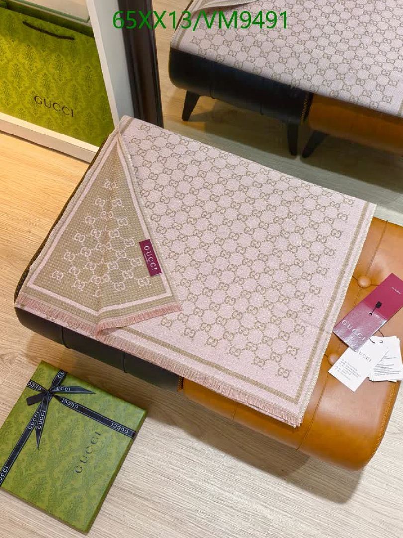 Gucci-Scarf Code: VM9491 $: 65USD