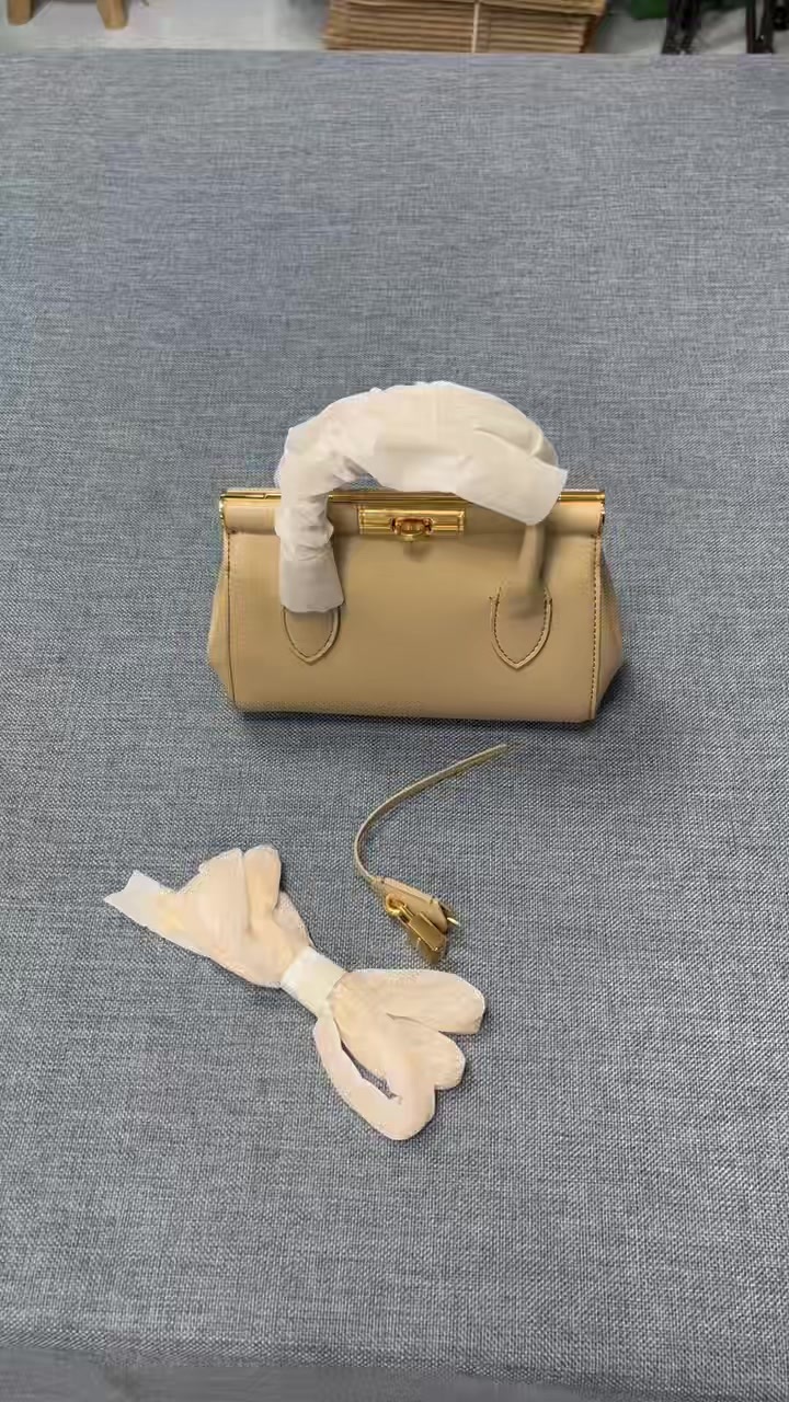 D&G-Bag-Mirror Quality Code: VB5550 $: 175USD-Yupoo.ru - Copybrand.Team photo album D&G-Bag-Mirror Quality Code: VB5550 $: 175USD