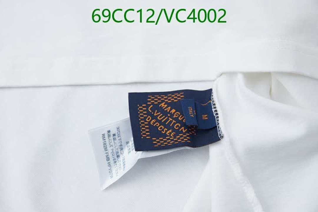 LV-Clothing Code: VC4002 $: 69USD