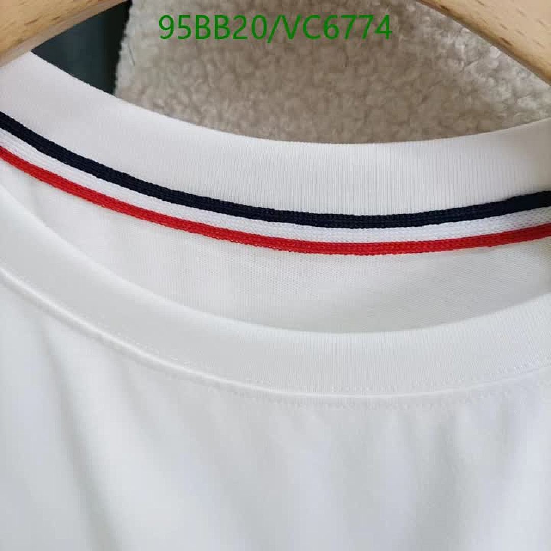 Moncler-Clothing Code: VC6774 $: 95USD