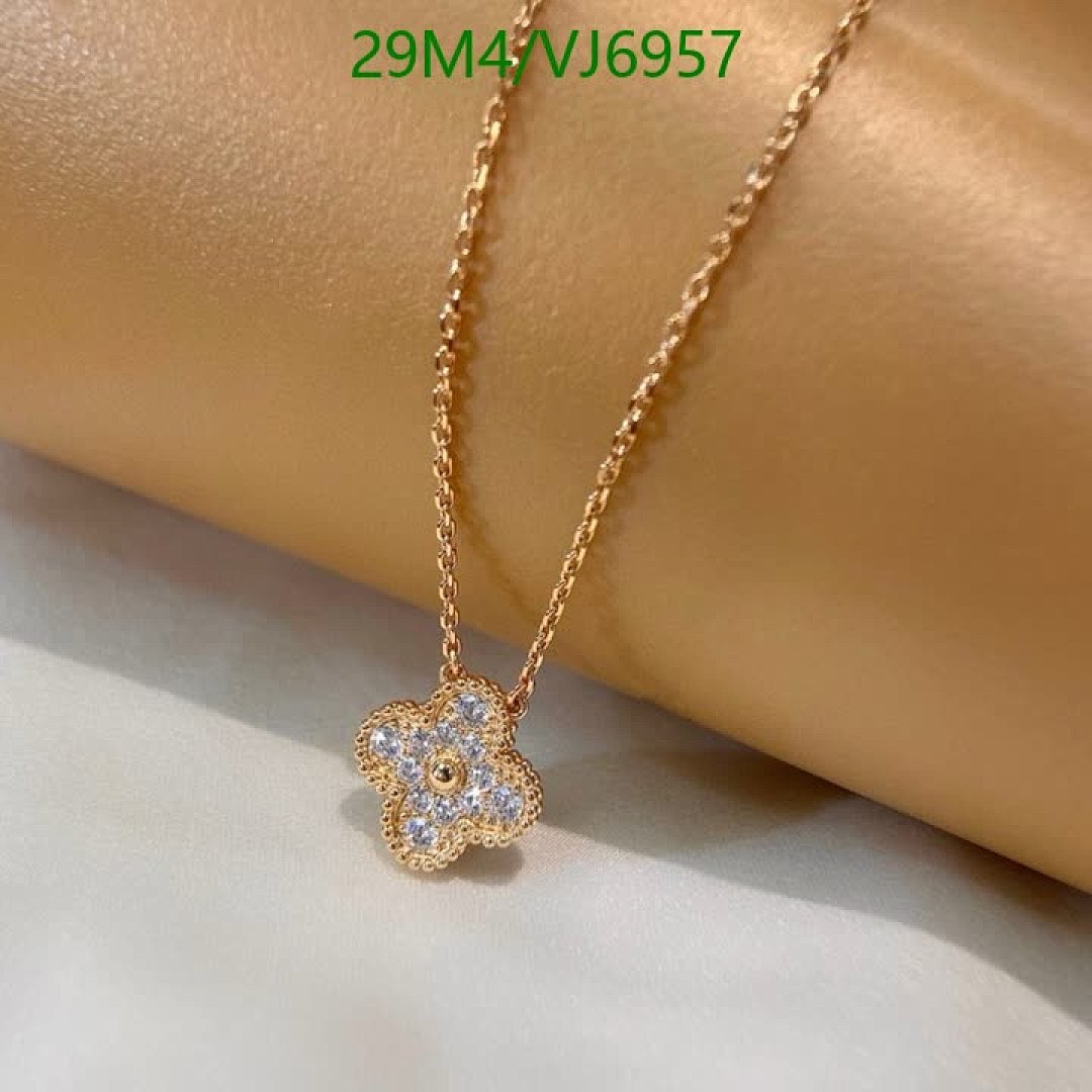 Van Cleef & Arpels-Jewelry Code: VJ6957 $: 29USD
