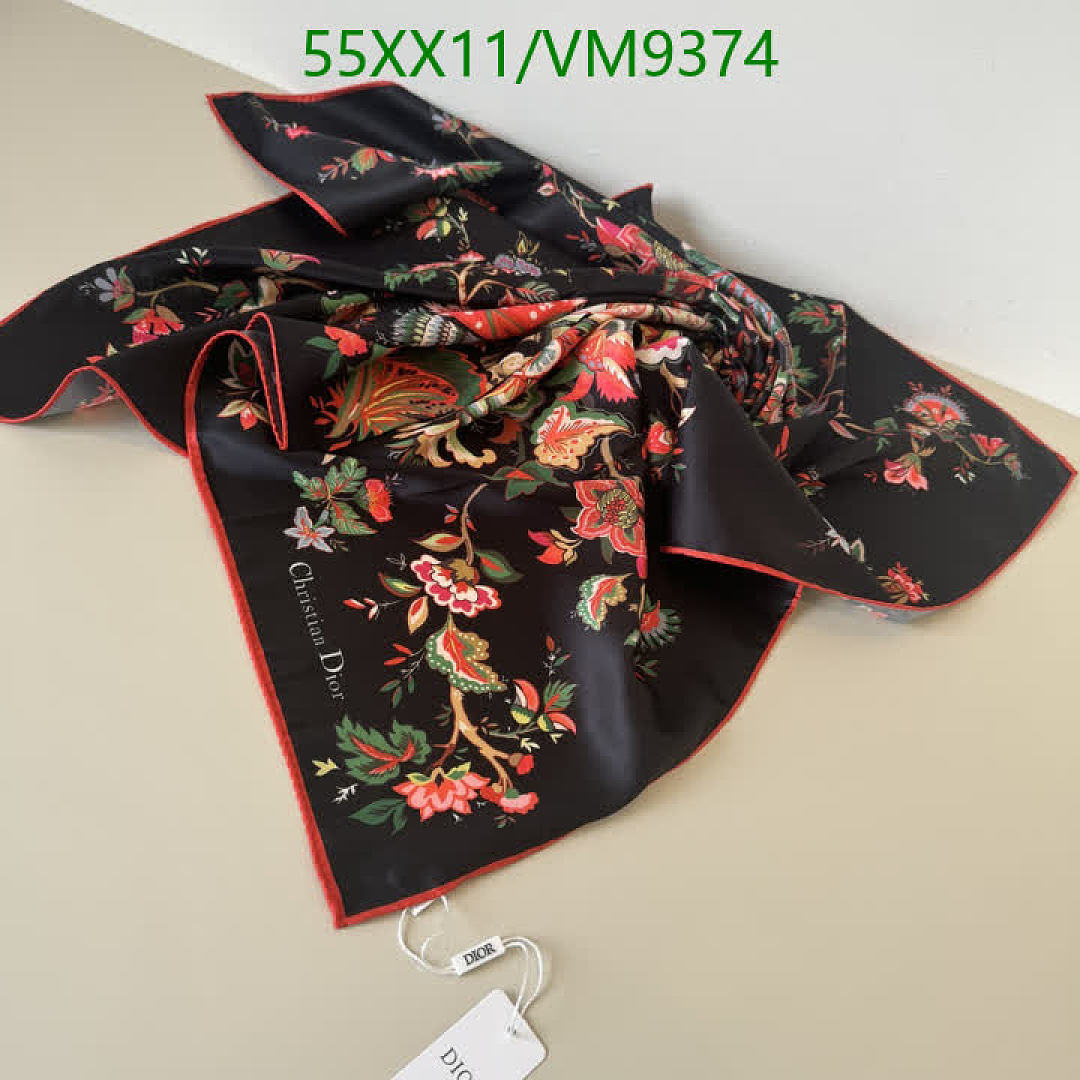 Dior-Scarf Code: VM9374 $: 55USD