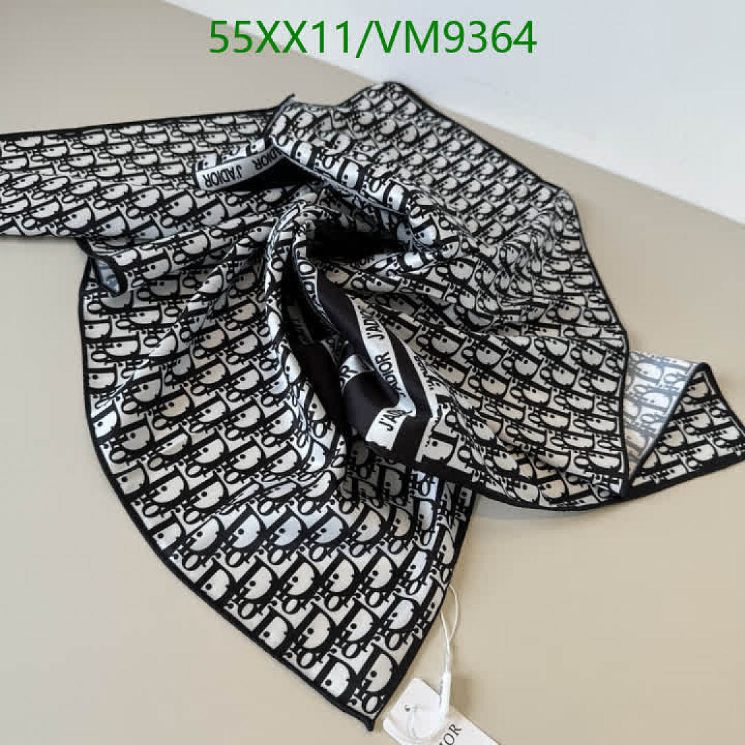 Dior-Scarf Code: VM9364 $: 55USD