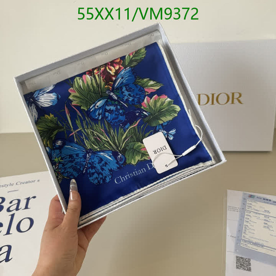 Dior-Scarf Code: VM9372 $: 55USD