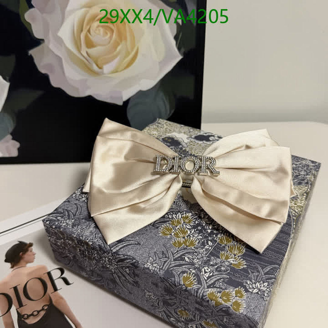 Dior-Headband Code: VA4205 $: 29USD
