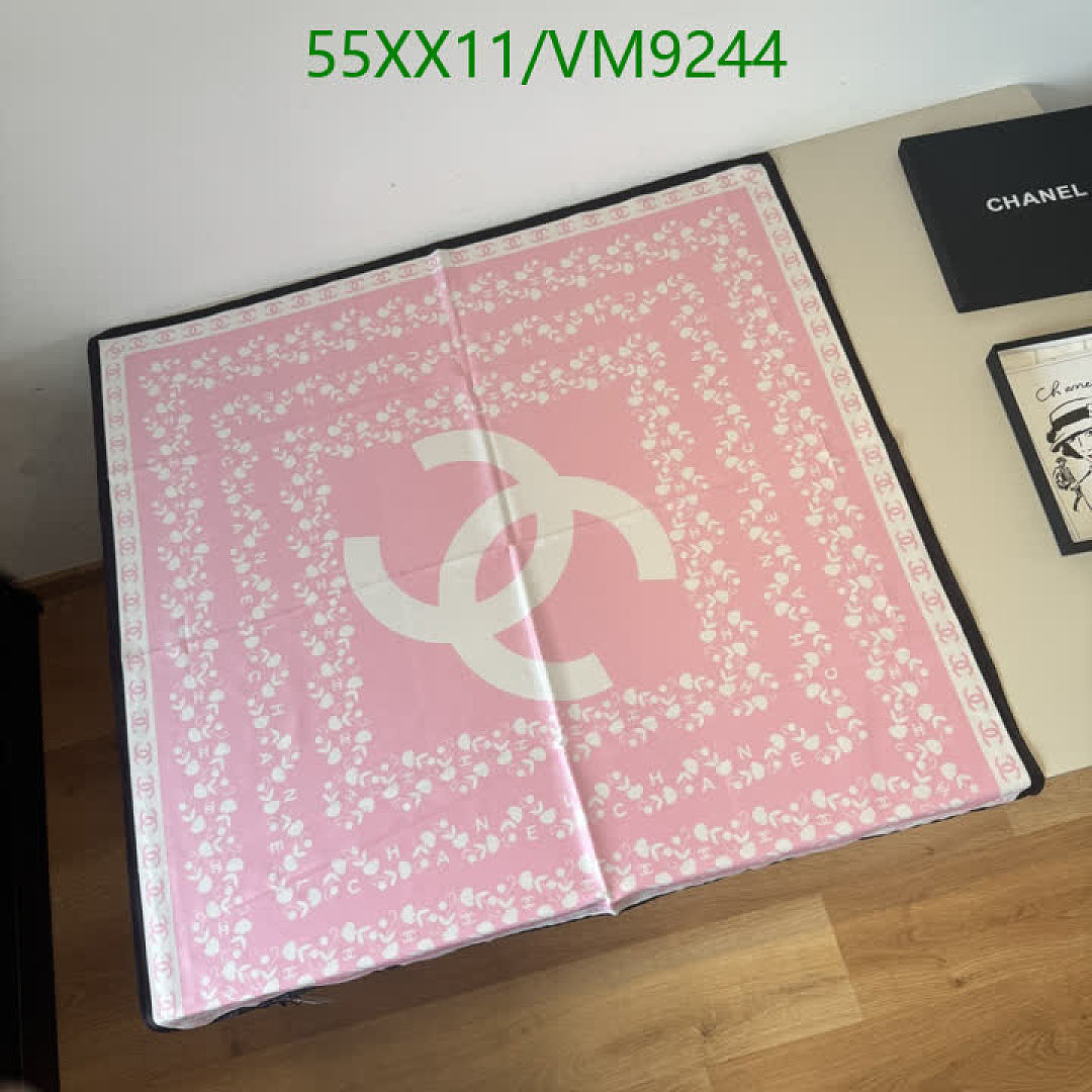 Chanel-Scarf Code: VM9244 $: 55USD