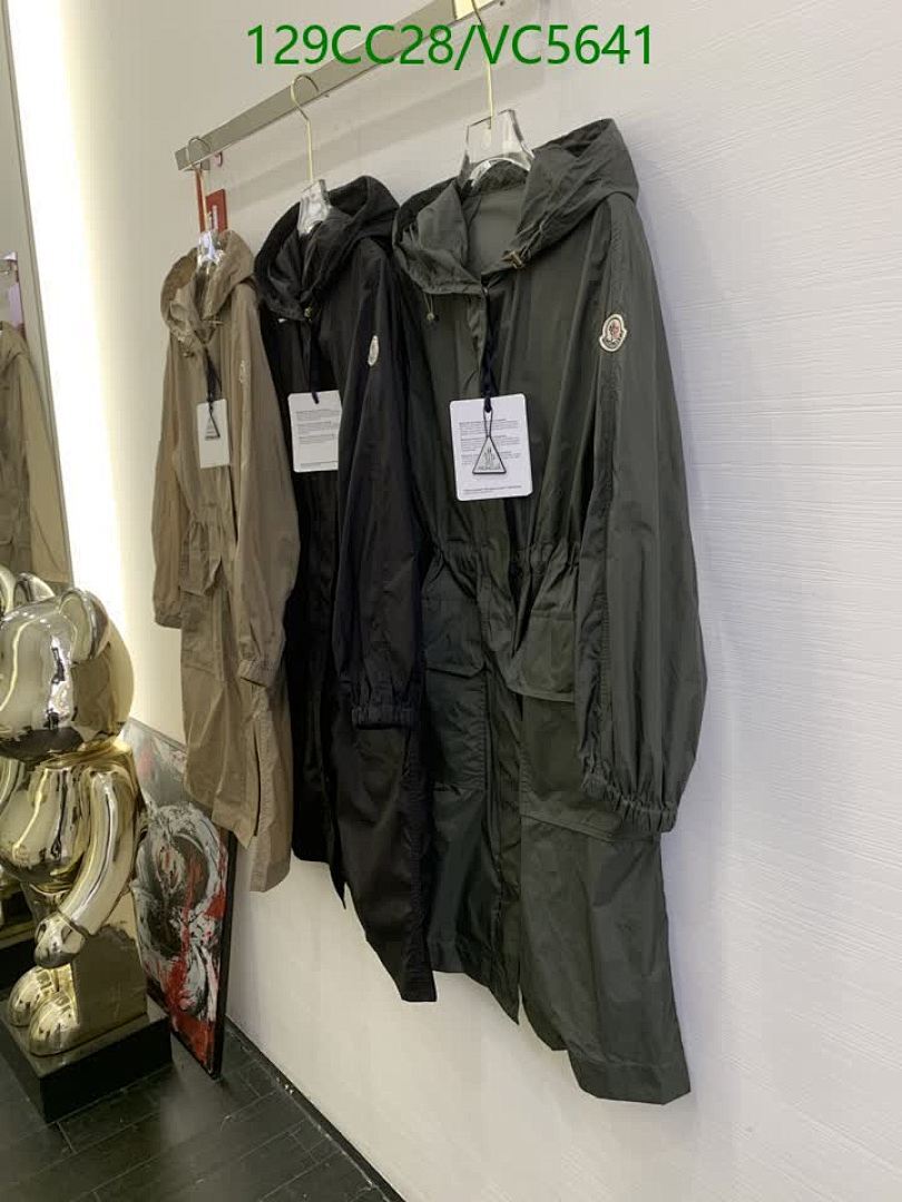 Moncler-Down jacket Women Code: VC5641 $: 129USD