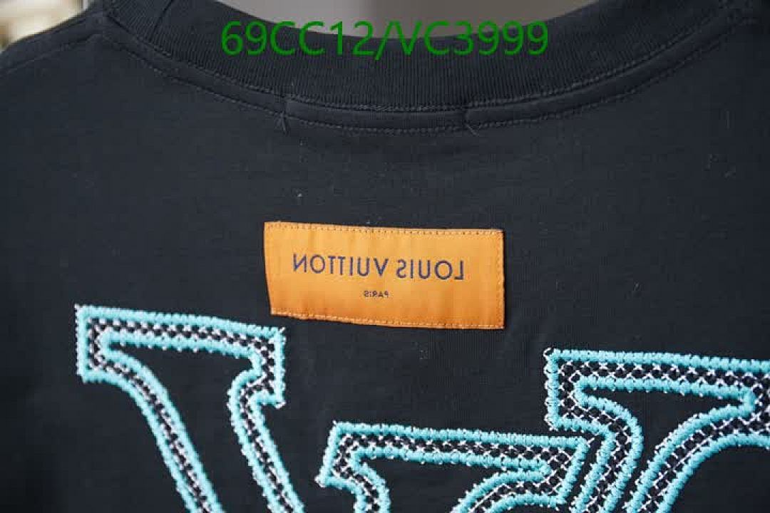 LV-Clothing Code: VC3999 $: 69USD