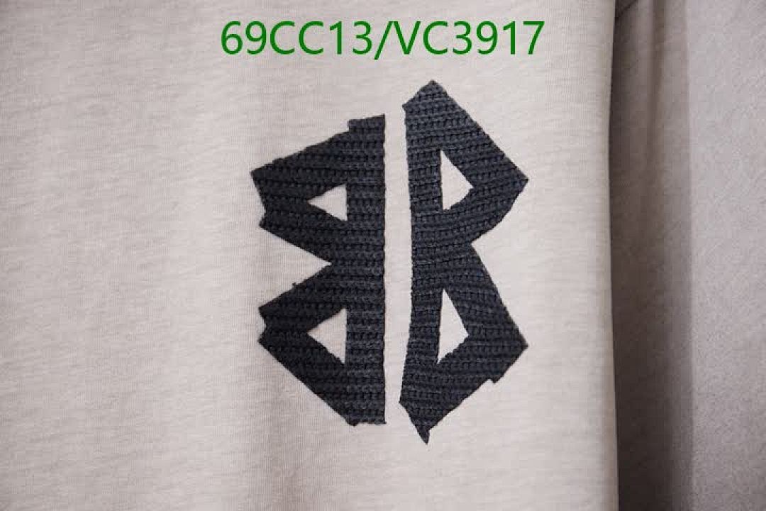 Balenciaga-Clothing Code: VC3917 $: 69USD