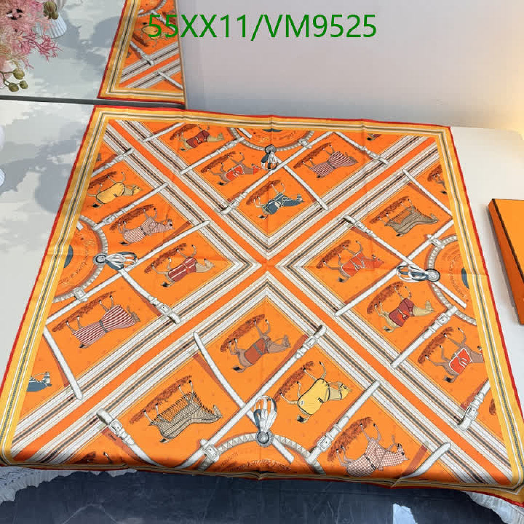 Hermes-Scarf Code: VM9525 $: 55USD