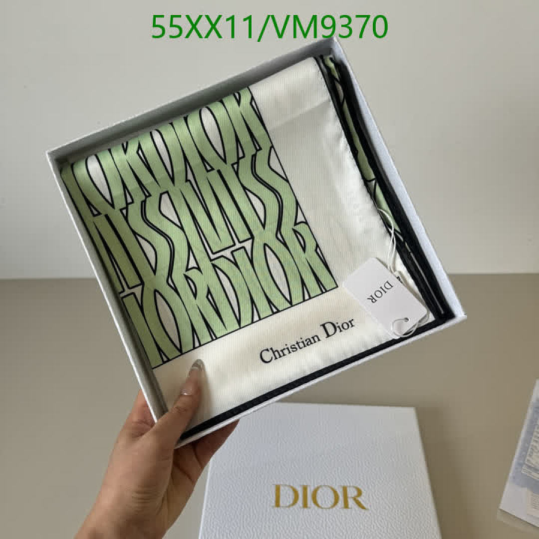 Dior-Scarf Code: VM9370 $: 55USD