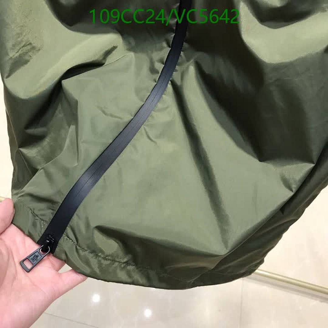 Moncler-Down jacket Women Code: VC5642 $: 109USD