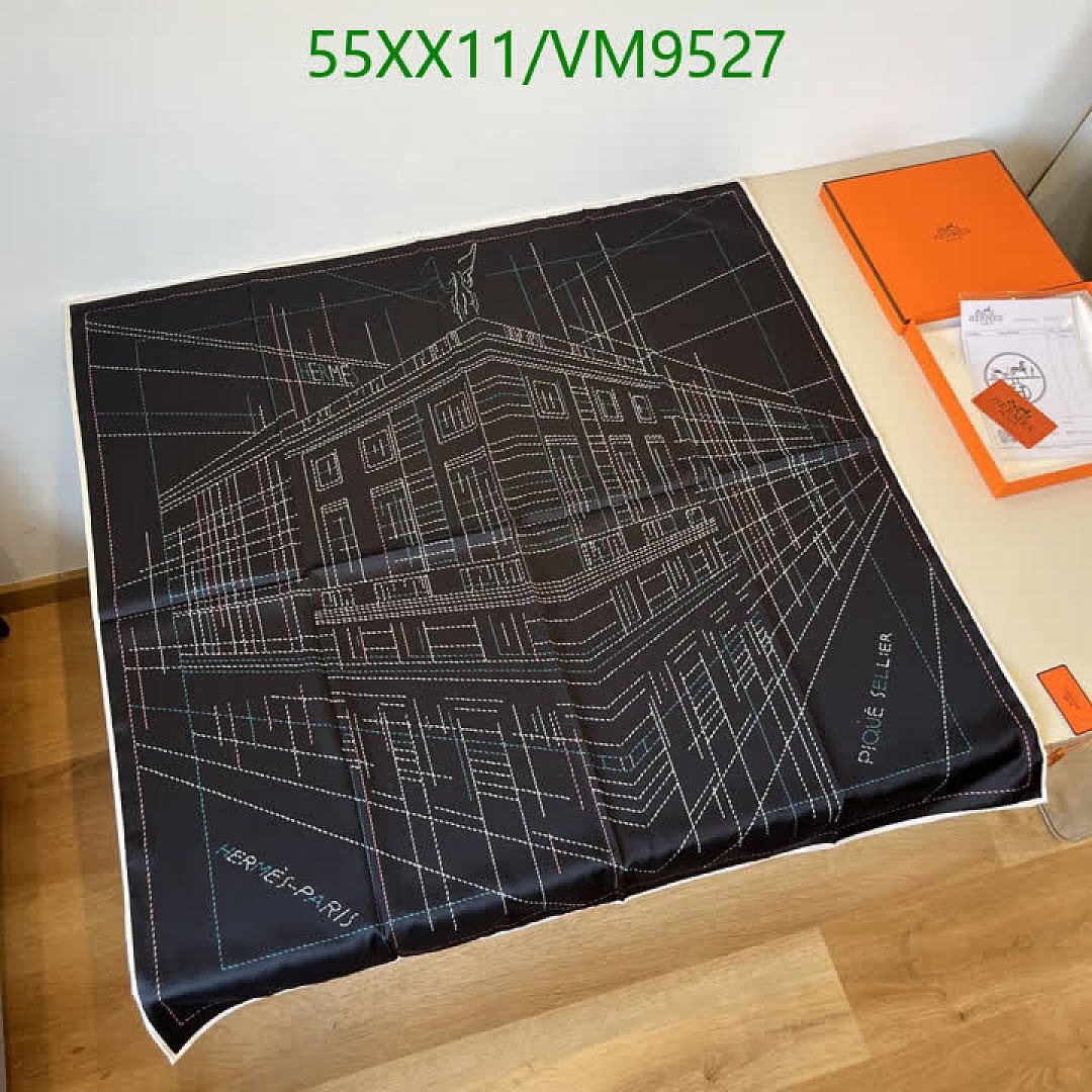 Hermes-Scarf Code: VM9527 $: 55USD