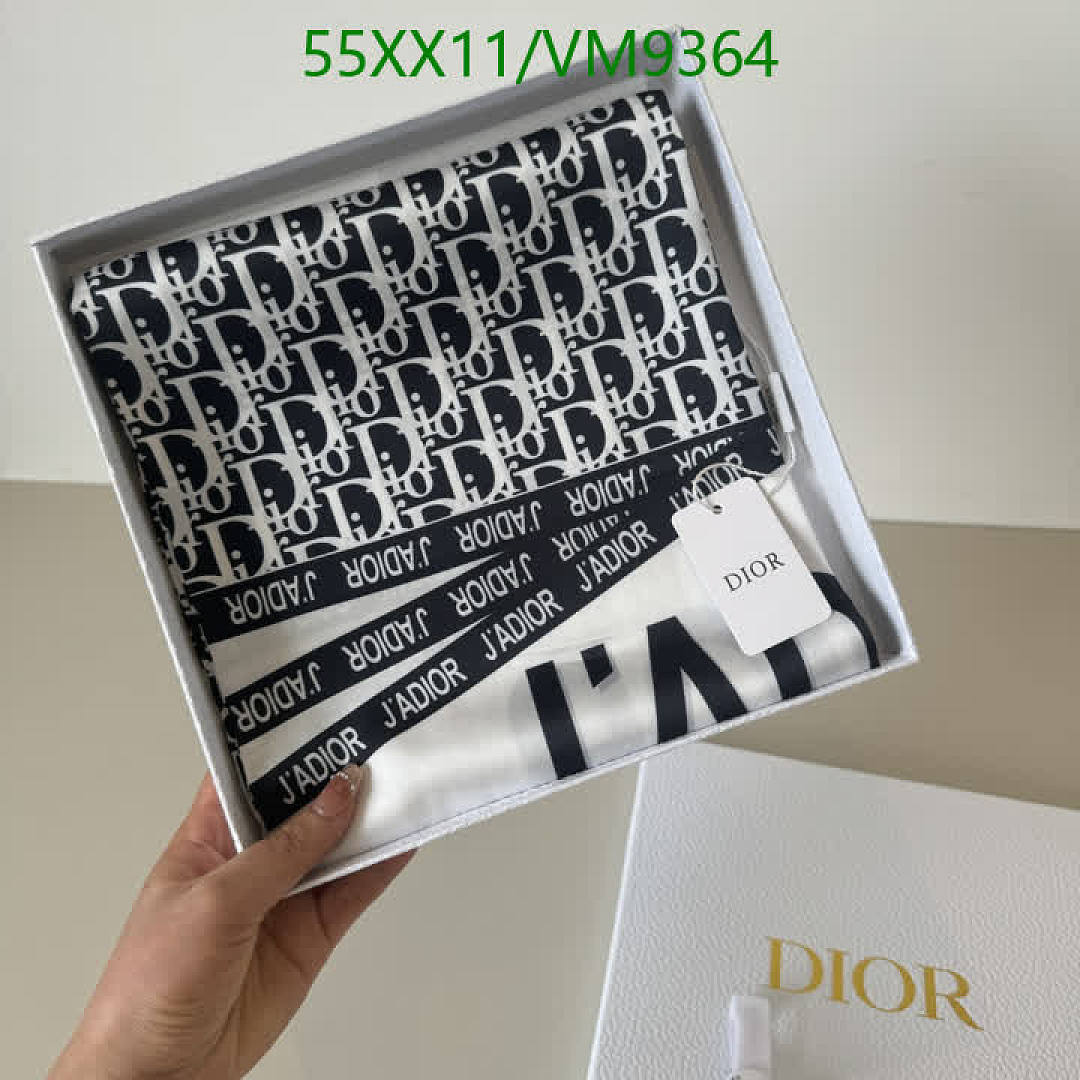 Dior-Scarf Code: VM9364 $: 55USD
