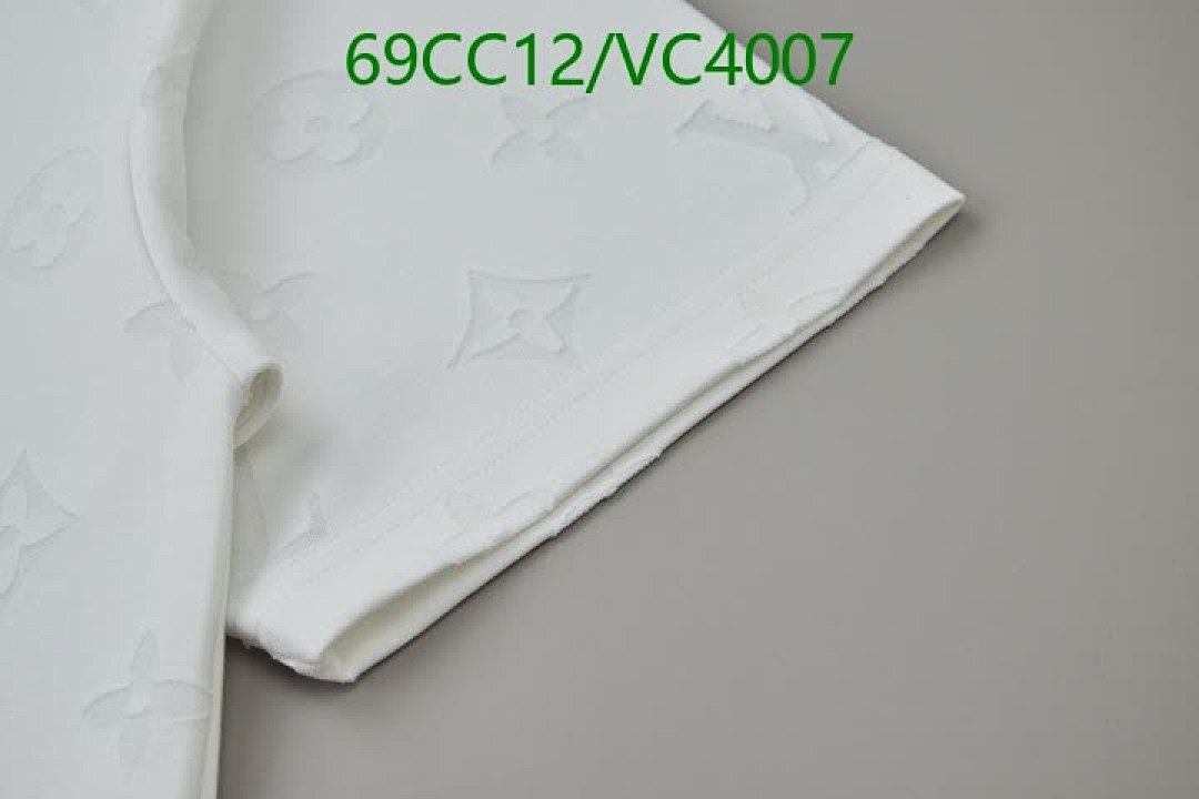 LV-Clothing Code: VC4007 $: 69USD