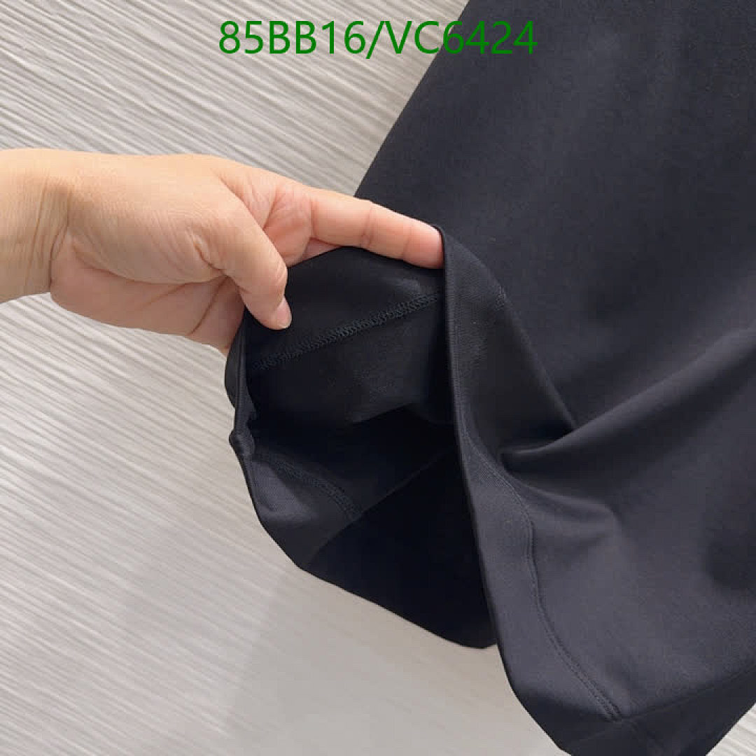 LV-Clothing Code: VC6424 $: 85USD