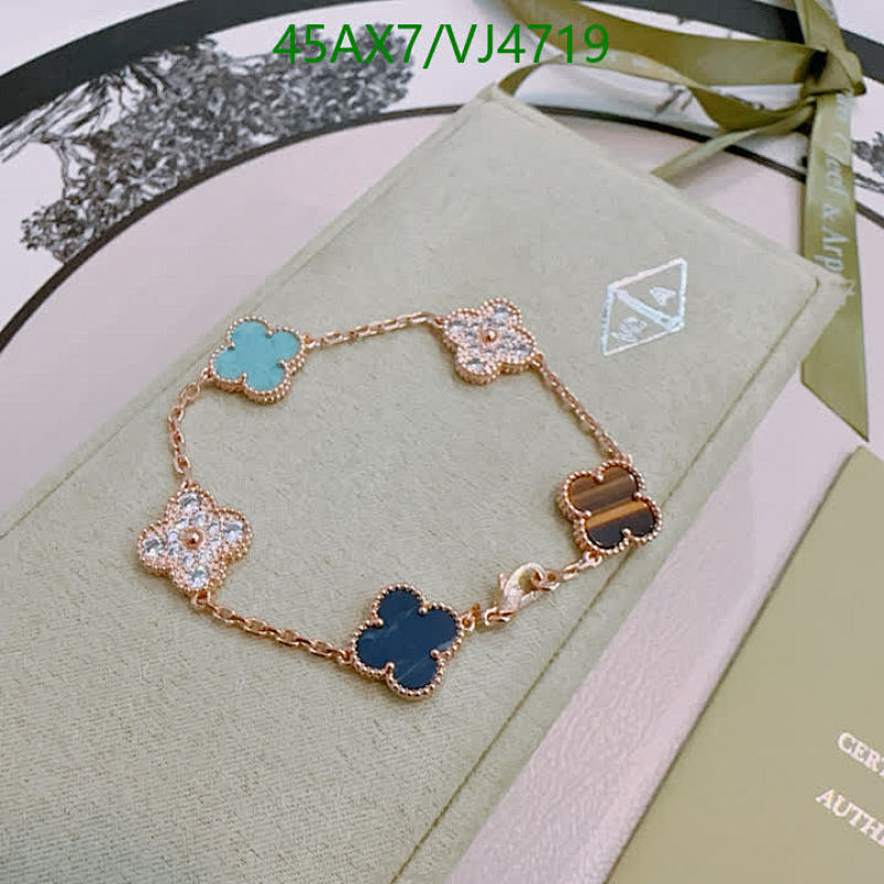 Van Cleef & Arpels-Jewelry Code: VJ4719 $: 45USD