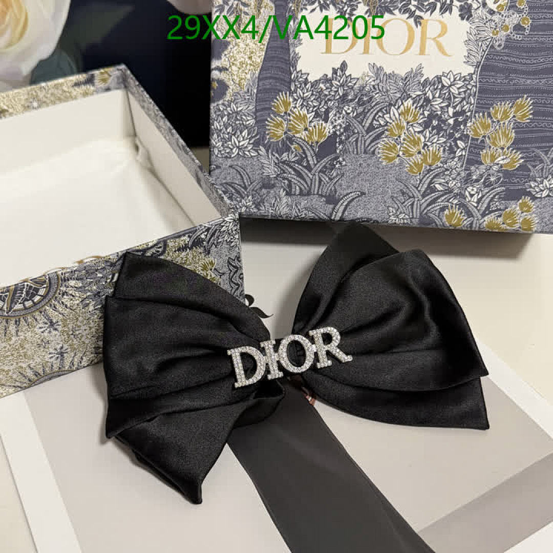 Dior-Headband Code: VA4205 $: 29USD