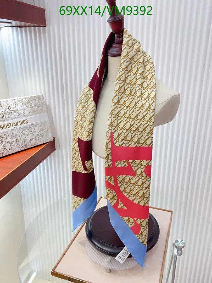 Dior-Scarf Code: VM9392 $: 69USD
