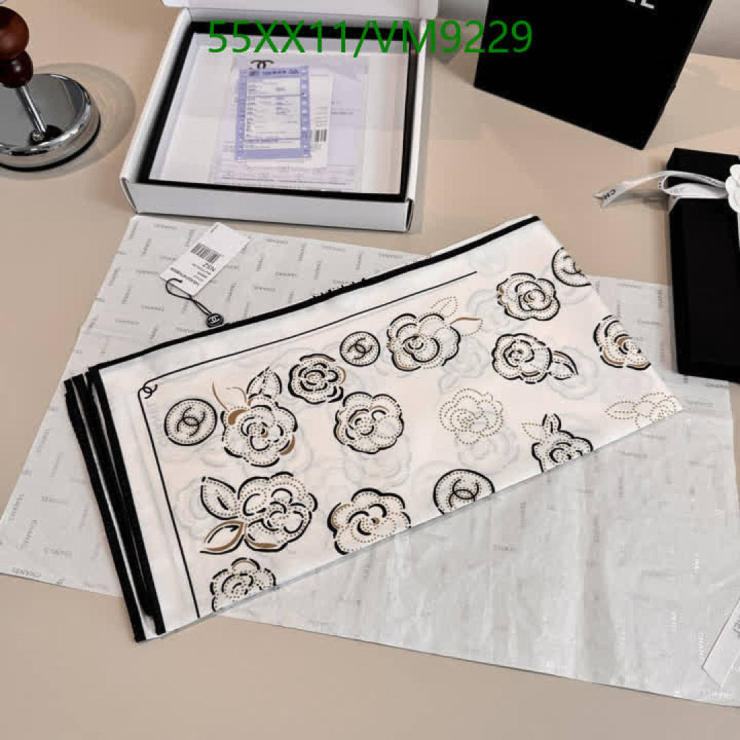 Chanel-Scarf Code: VM9229 $: 55USD